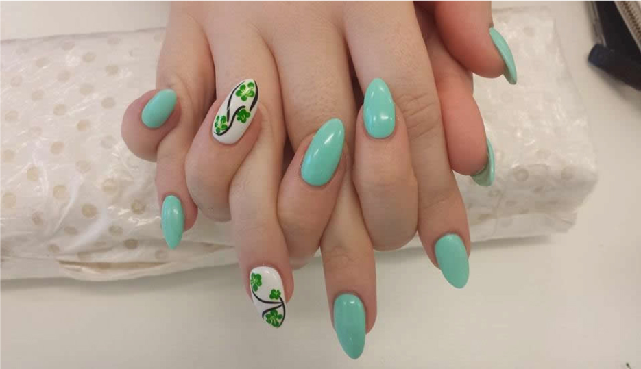 nails